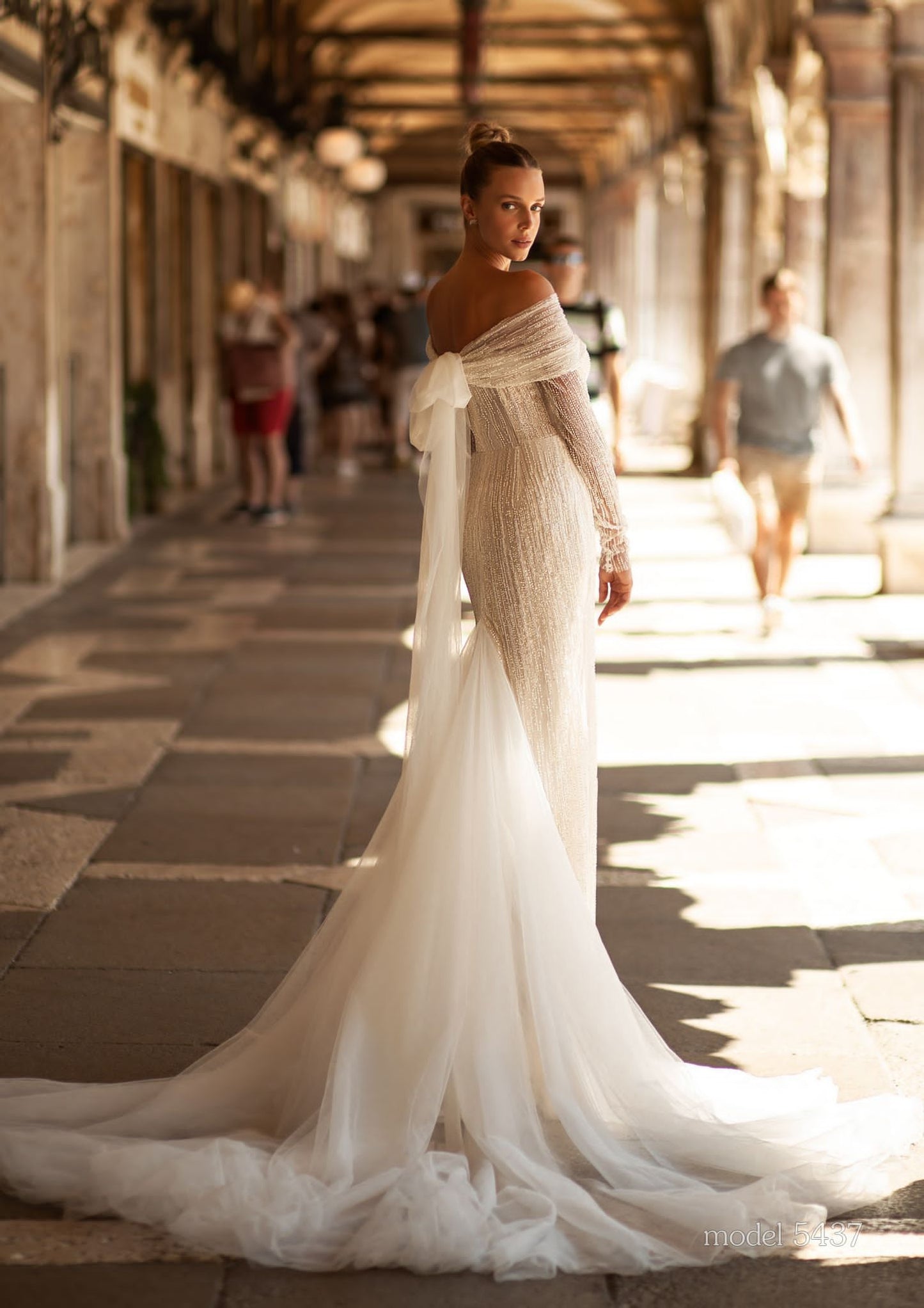 Luciana Size 16