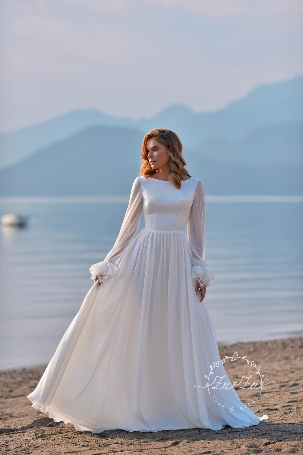 TRESSA - Chiffon and lace boho style