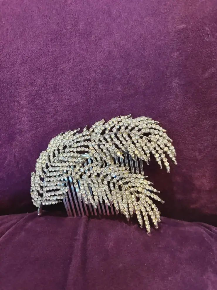 BRIDAL COMBS - Reflections Bridal Studio