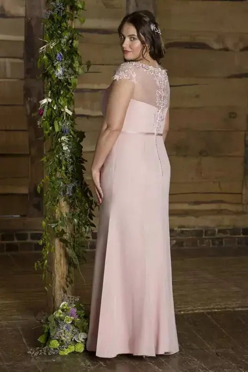 E167 - Reflections Bridal Studio