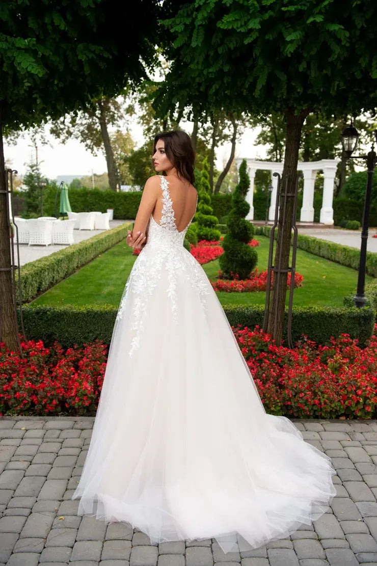 #POLINA Size 16