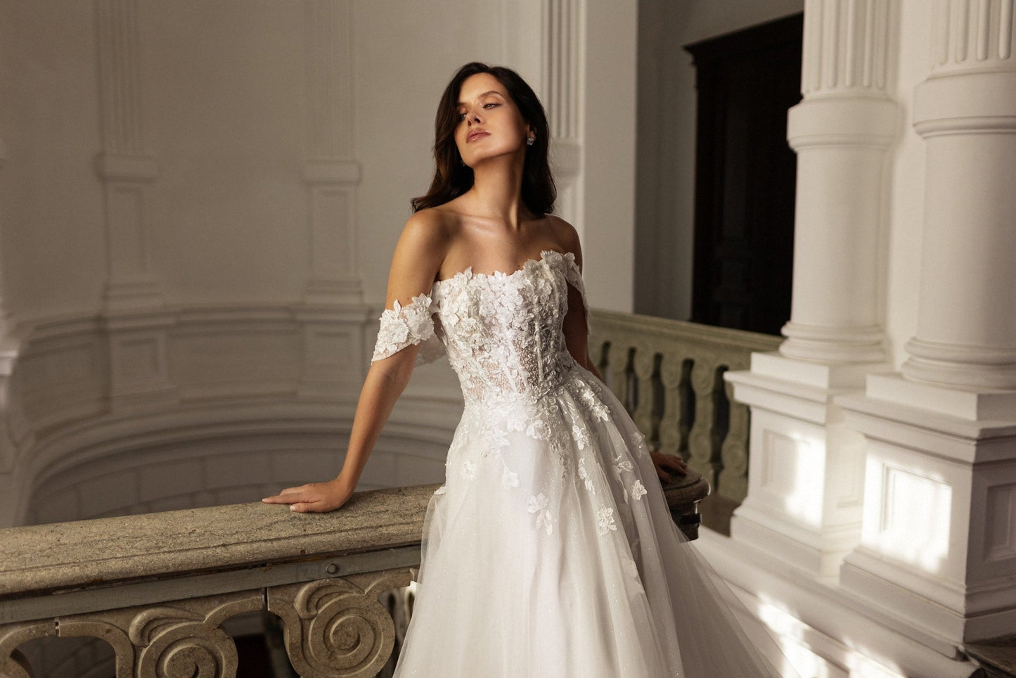 LARA Size 6 - Reflections Bridal Studio