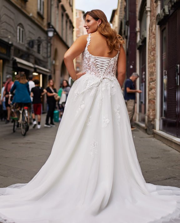 MISSY Tulle and lace gown with detachable sleeves - Reflections Bridal Studio