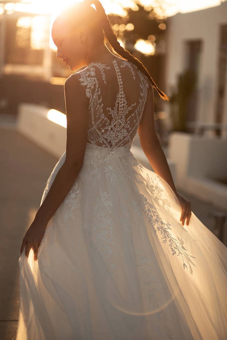 STARLA Size 14 - Reflections Bridal Studio