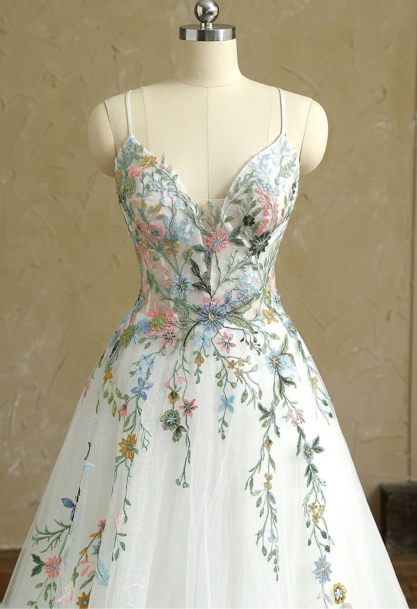 SUMMER Delicate floral embroidery - Reflections Bridal Studio