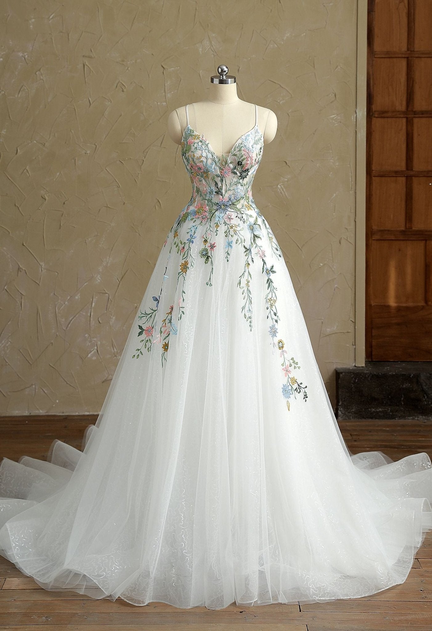 SUMMER Delicate floral embroidery - Reflections Bridal Studio