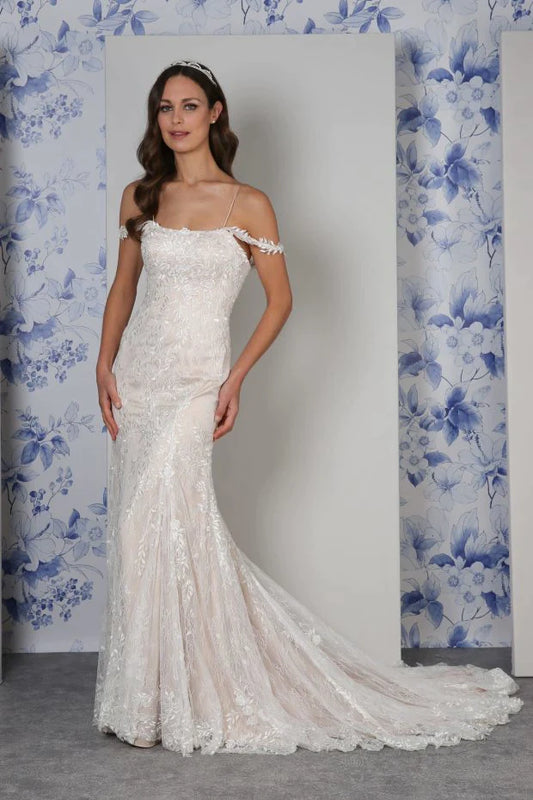 #Reverie Size 10 lace fit and flare Off-the-shoulder straps