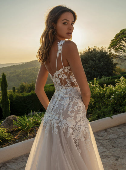 STEPHANI+ Fitted beaded lace with drop waist. Illusion back