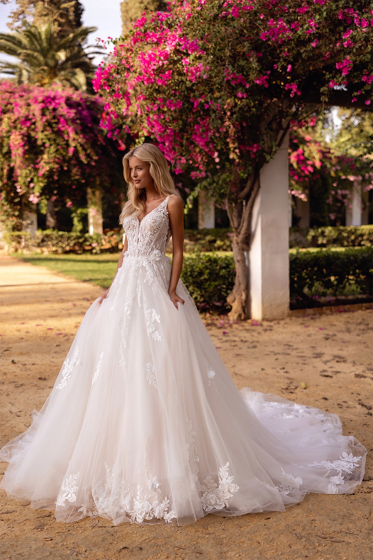 #DEBORA A princess style sparkly ballgown