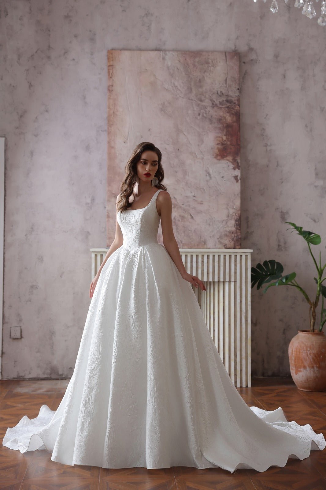 ANTOINETTE Arriving 30/10 - Reflections Bridal Studio