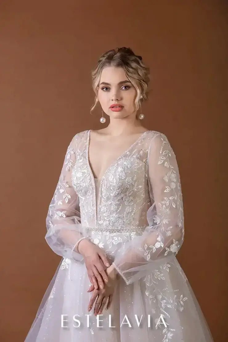 Donna Size 22 - Reflections Bridal Studio