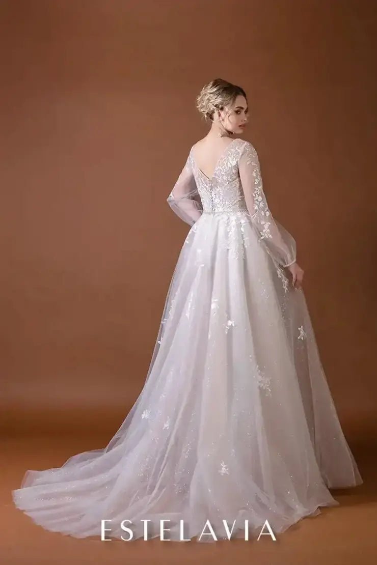 Donna Size 22 - Reflections Bridal Studio