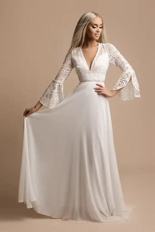 FAYE Size 6 and 8 - Reflections Bridal Studio