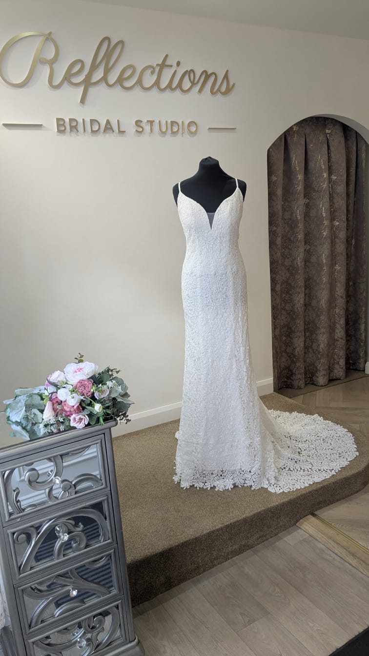JULIETTE Size 8 - Reflections Bridal Studio
