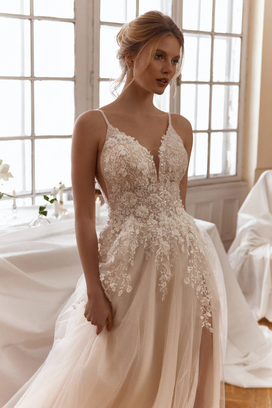 LOVIA 3D Size 14 - Reflections Bridal Studio