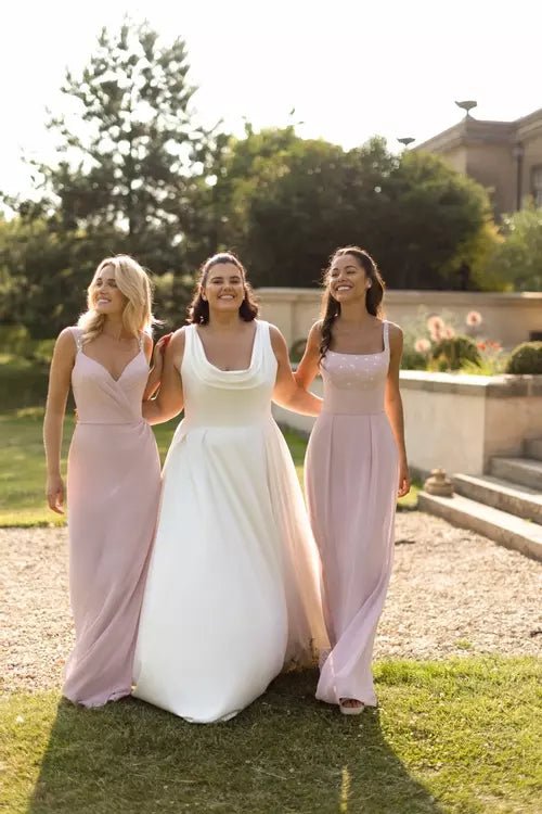 M842 - Reflections Bridal Studio