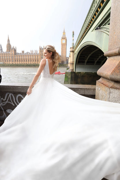 MADRID Available Soon Size 16 - Reflections Bridal Studio