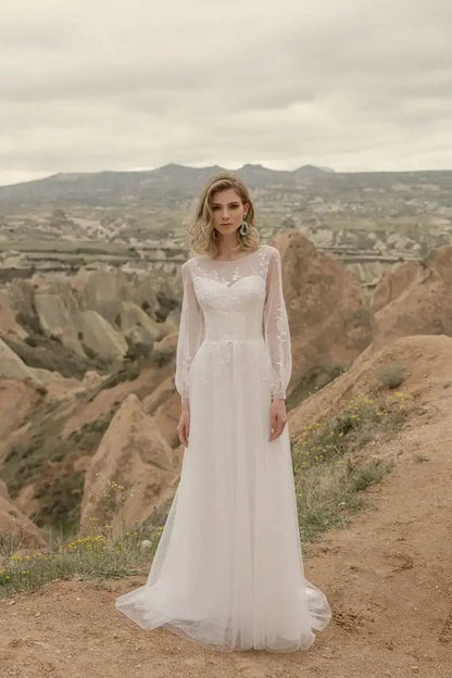 MAIDY SIZE 14 - Reflections Bridal Studio