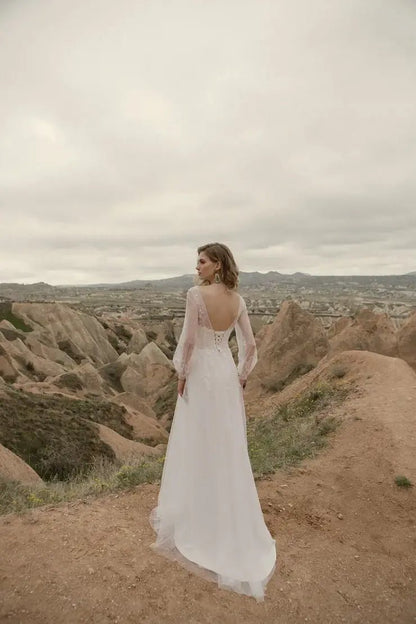 MAIDY SIZE 14 - Reflections Bridal Studio