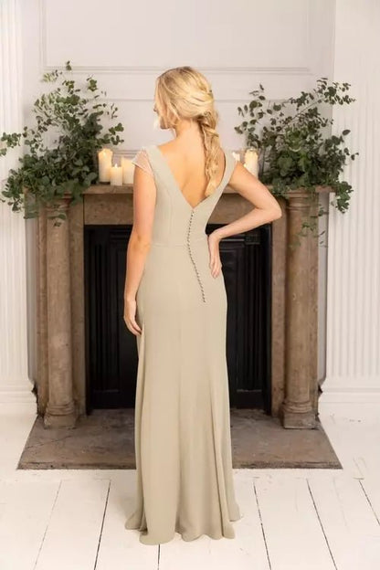 MOLLY M810 - Reflections Bridal Studio