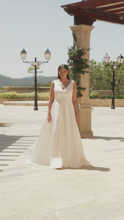 #REGINA Mikado A-line gown