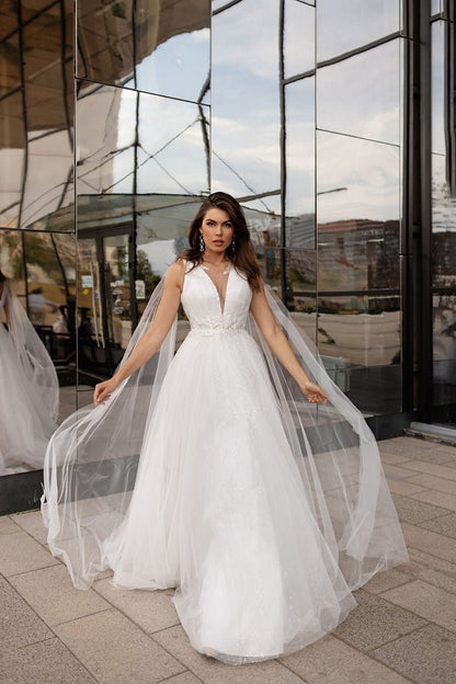 Sakey Size 14 - Reflections Bridal Studio
