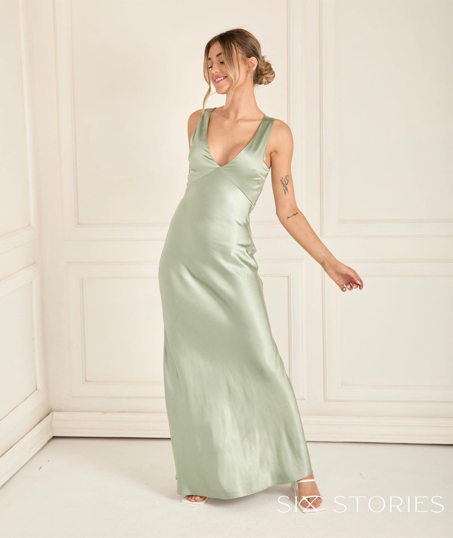 Six Stories V neckline keyhole back Size 6 to 18 - Reflections Bridal Studio