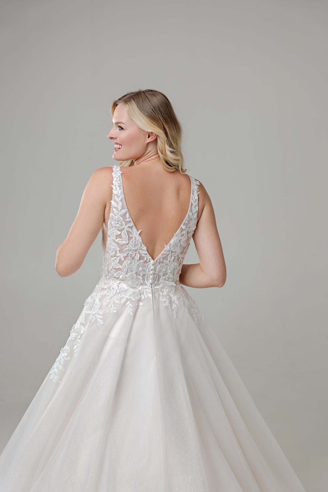 VALENCIA Available soon Size 10 - Reflections Bridal Studio