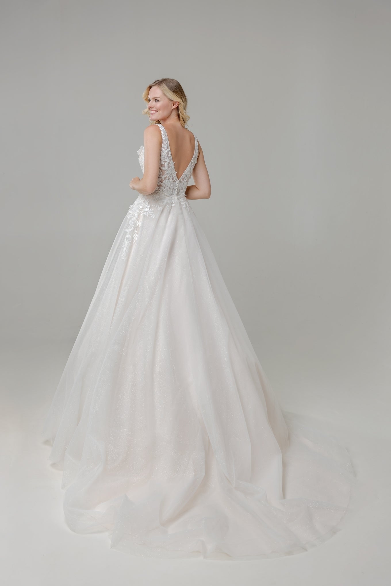 VALENCIA Available soon Size 10 - Reflections Bridal Studio