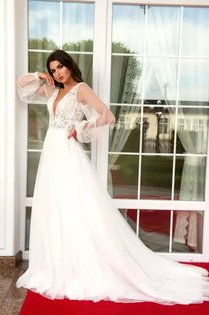 VALENTINA Size 16 - Reflections Bridal Studio